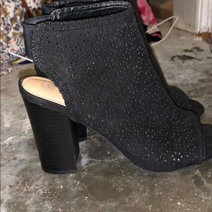 Black Lauren Conrad heels
